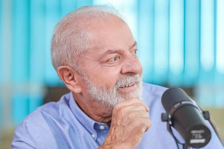 Quem receber até 2 salários mínimos não pagará Imposto de Renda, anuncia Lula