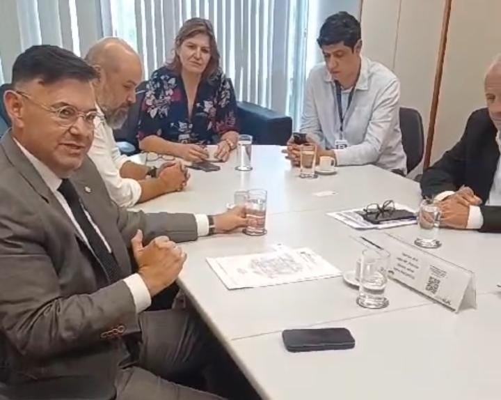 Deputado Raniery Paulino pede a SPU cessão de imóvel para construção de policlínica em Guarabira