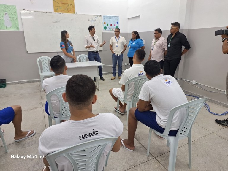 Socioeducandos da Fundac concluem Curso de Barbeiro Profissional e participam de Ação Social em Casa de Acolhimento de João Pessoa