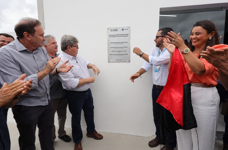 João Azevêdo inaugura escola, nova agência da Cagepa e autoriza obras de infraestrutura hídrica em Caiçara