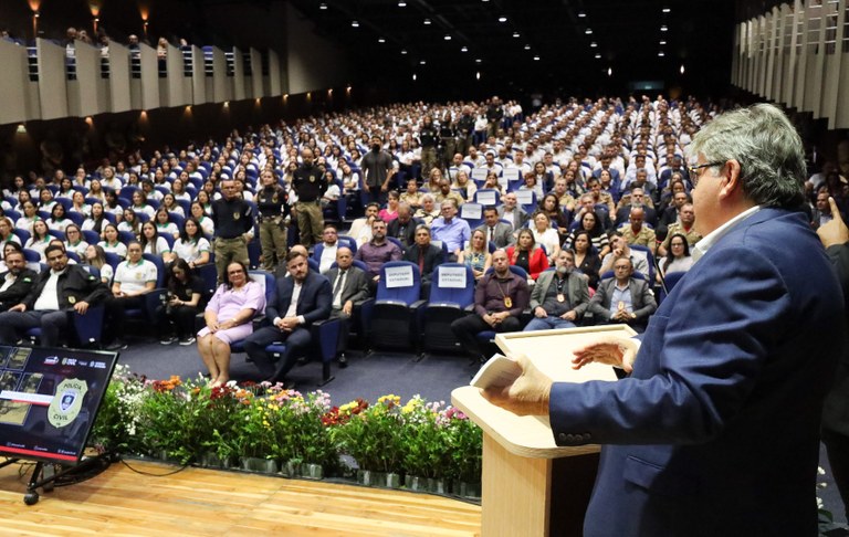 João Azevêdo participa de aula inaugural da segunda turma de aprovados no concurso da Polícia Civil e destaca investimentos na Segurança