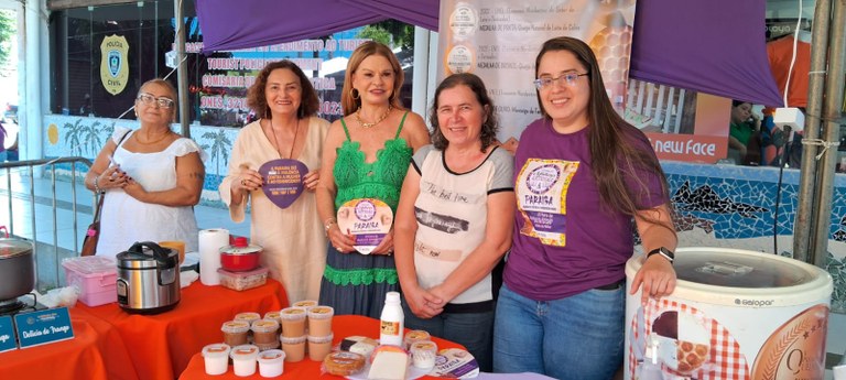 Feira das Mulheres Artesãs é encerrada com sucesso de público e homenagens às mulheres