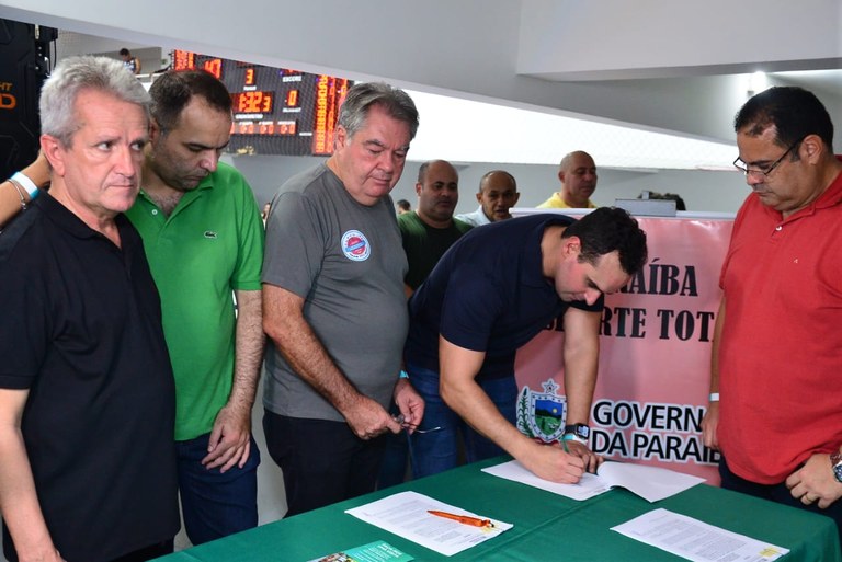 Entidades esportivas de Campina Grande assinam contratos do Paraíba Esporte Total