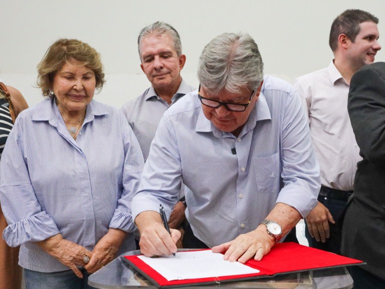 João Azevêdo autoriza início das obras do Hospital de Trauma do Sertão e fortalece regionalização da alta complexidade na Saúde