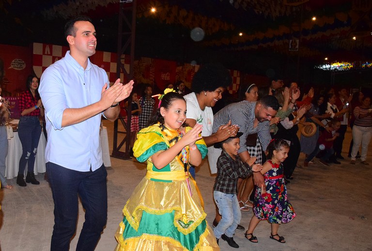 Vice-governador participa dos festejos juninos do Centro de Atendimento ao Autista de Campina Grande