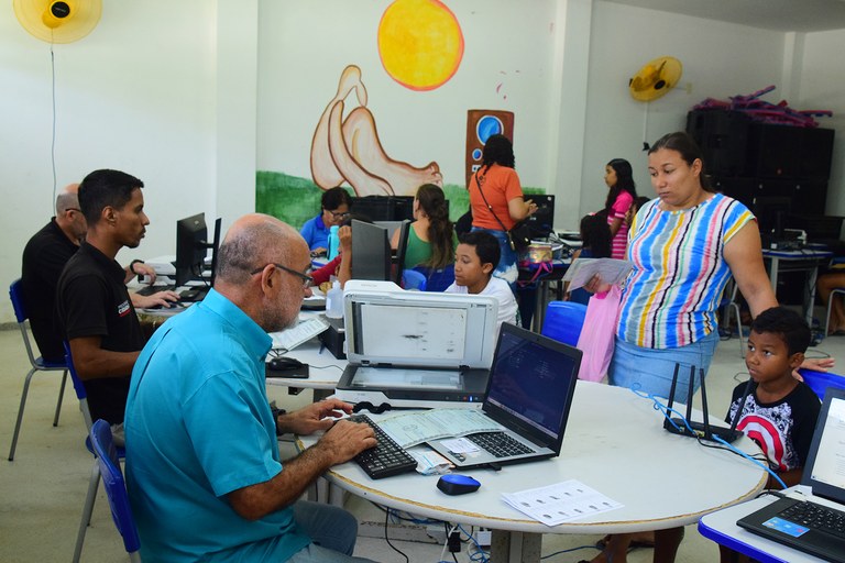 Programa Cidadão realiza mais de 4 mil atendimentos em 13 cidades durante ação “Cidadania Democrática”