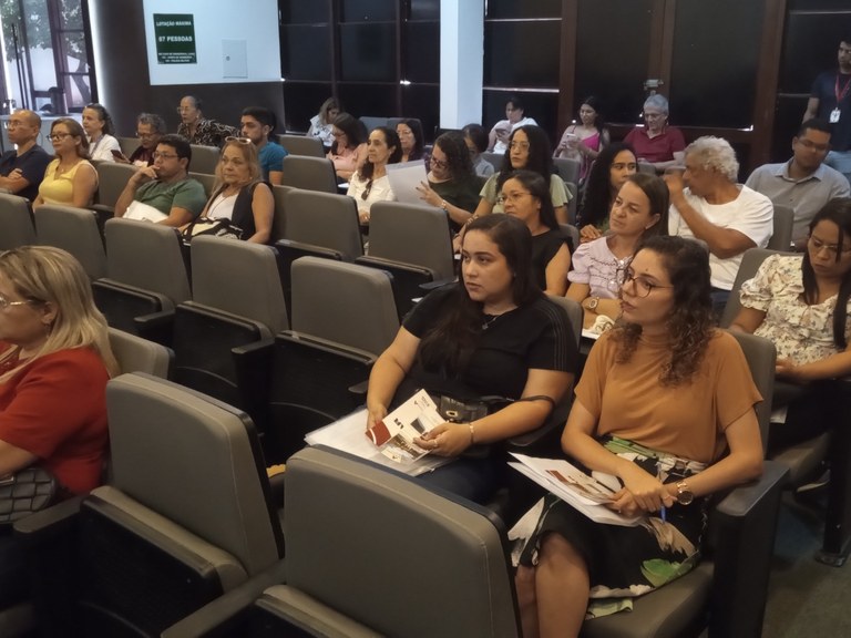 Fundação Casa de José Américo capacita professores para retomada de projeto em escolas da rede pública