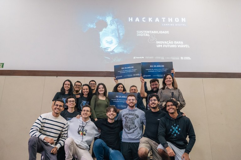 Governo da Paraíba premia ganhadores do Hackathon – Camping Digital no último dia da Expotec 2024