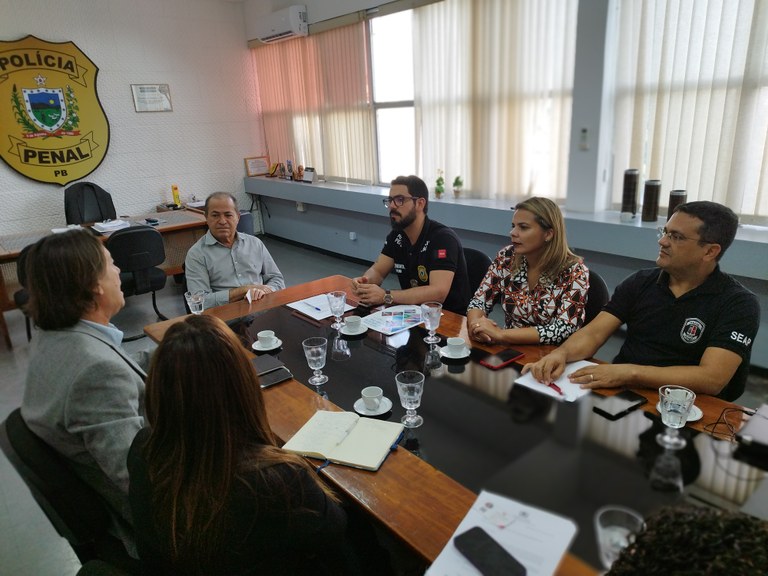 Termo de doação garante 1.000 bolsas de cursos profissionalizantes para reeducandos da Paraíba