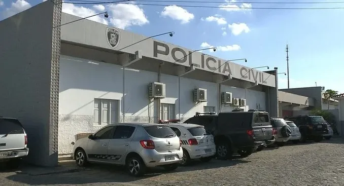 Homem é preso suspeito de agredir o pai com barra de ferro e ameaçar madrasta