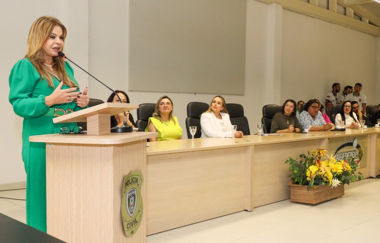 Primeira-dama prestigia evento do Curso de Formação da segunda turma de convocados da Polícia Civil