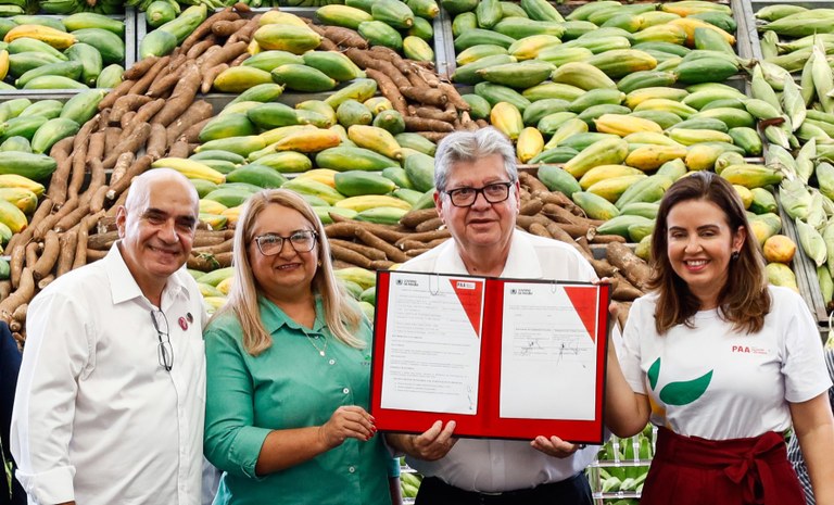 João Azevêdo autoriza investimentos de R$ 5,1 milhões na agricultura familiar e fortalece ações de segurança alimentar e geração de emprego e renda