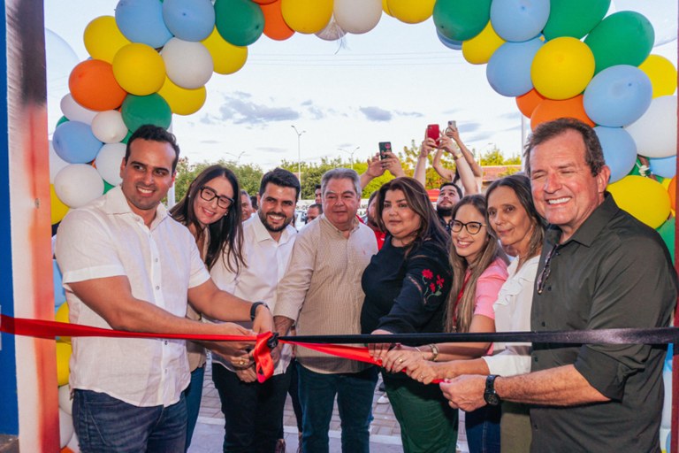 Governador em exercício entrega obras no Centro de Treinamento de Professores em Sousa e destaca investimentos em Educação e Esporte