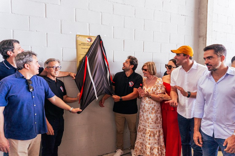 Lucas Ribeiro participa da inauguração do novo aeroclube da Paraíba em São Miguel de Taipu