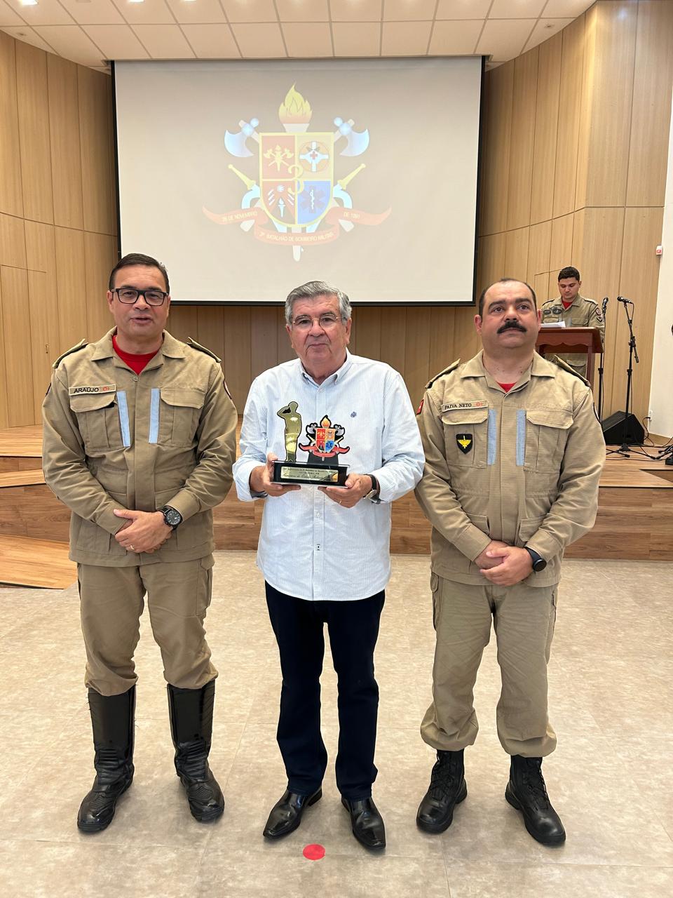 Secretário Roberto Paulino participou na manhã desta quarta feira, das comemorações alusivas ao 33º Aniversário do 3º Batalhão de Bombeiro Militar em Guarabir