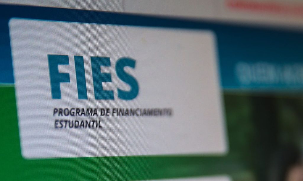 Fies: programa terá 56 mil vagas para inscritos no CadÚnico