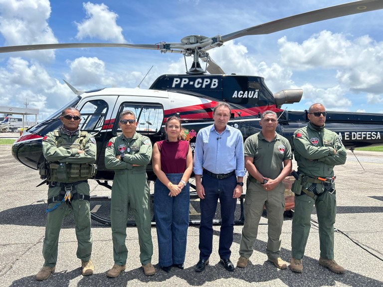 Governo do Estado realiza sobrevoo em Baía da Traição e Mataraca para inspecionar situação de calamidade e tomar providências em virtude das chuvas Governo do Estado realiza sobrevoo em Baía da Traição e Mataraca para inspecionar situação de calamidade e tomar providências em virtude das chuvas