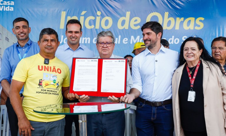 João Azevêdo celebra parceria com governo federal para construção de 927 unidades habitacionais e destaca fortalecimento da política pública