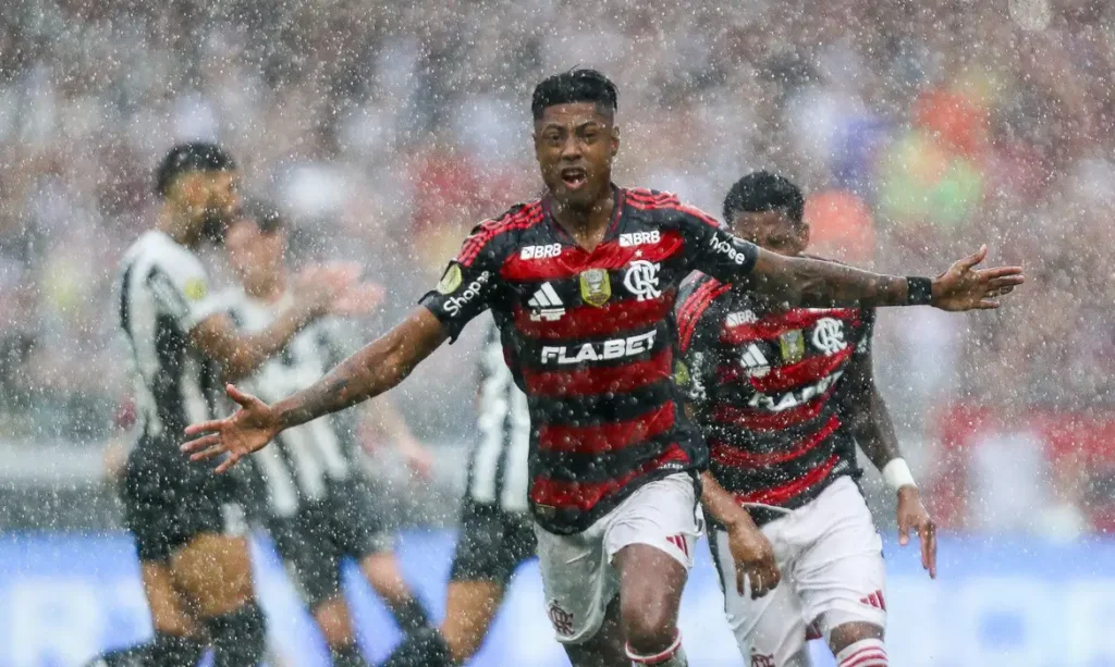 Bruno Henrique brilha e Flamengo conquista Supercopa do Brasil