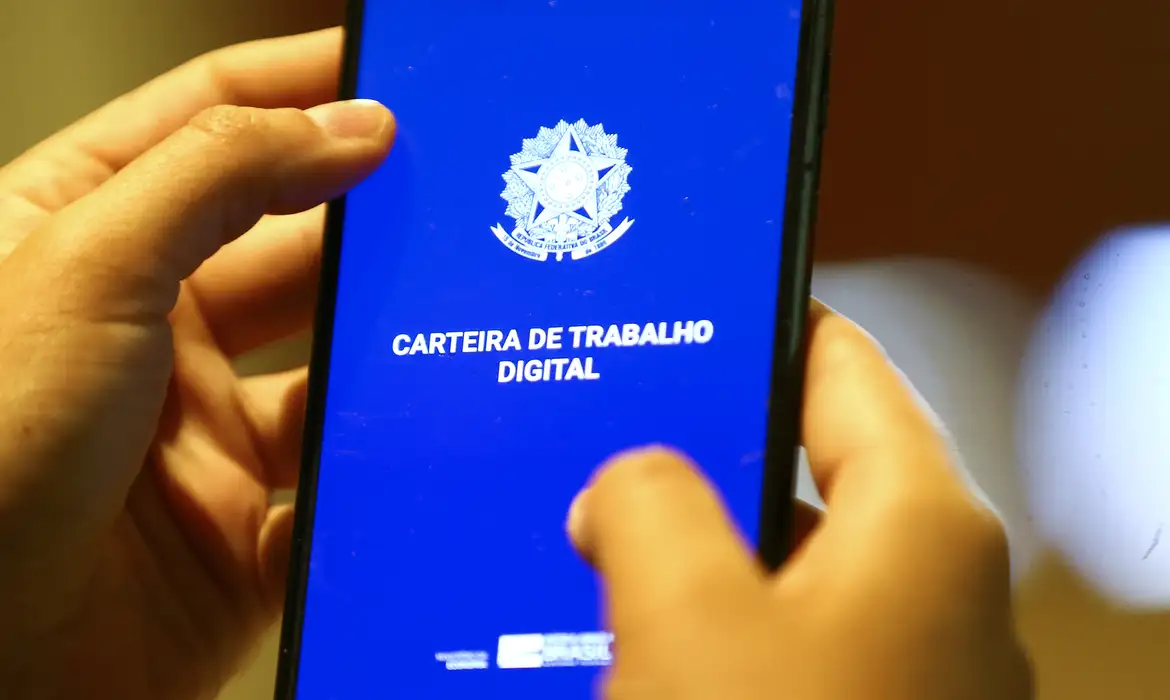 Paraíba tem mais de 800 vagas de emprego em 13 municípios; confira lista