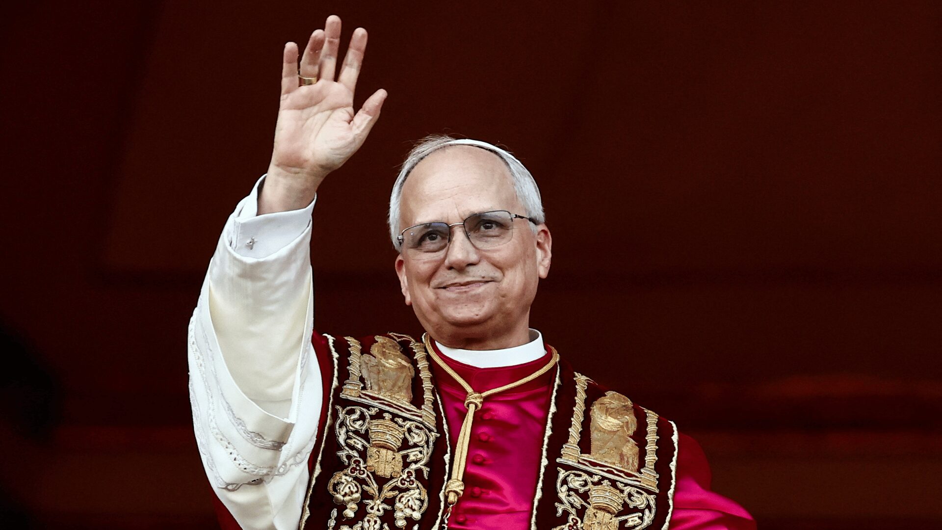 Papa Leão XIV pede fim de ‘guerra de palavras’ e libertação de jornalistas presos no mundo
