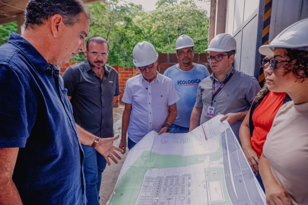 Cícero Lucena inspeciona obras do novo Mercado de Oitizeiro e projeta entrega para o mês de dezembro Cícero Lucena inspeciona obras do novo Mercado de Oitizeiro e projeta entrega para o mês de dezembro