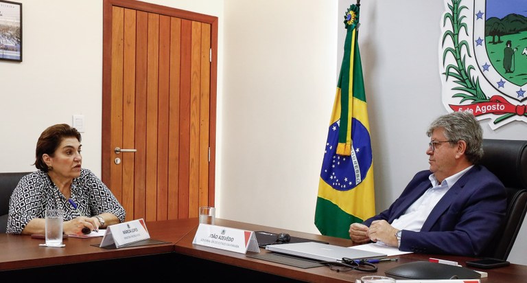 João Azevêdo recebe ministra Márcia Lopes e apresenta ações desenvolvidas na Paraíba para as mulheres