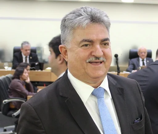 joao goncalves propoe reuniao da base do governador para amenizar conflitos e pontua esta na hora de apagar o fogo