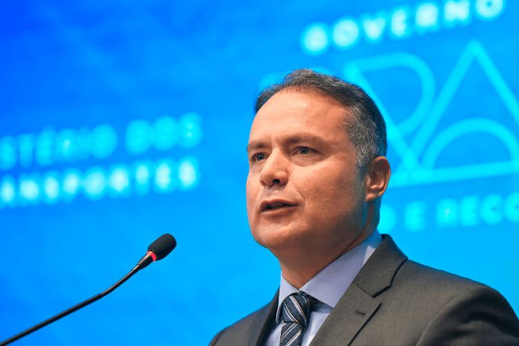 Ministro dos Transportes Renan Filho inspeciona obras da BR-230 em Campina Grande
