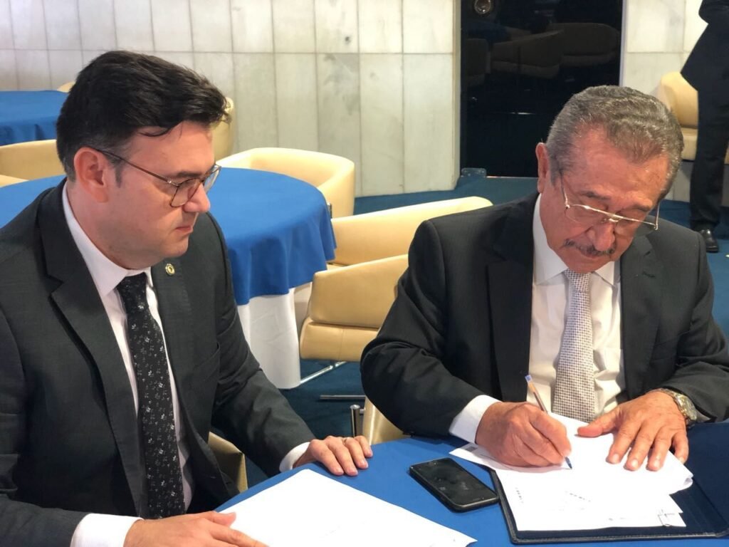 raniery comemora homenagem de joao azevedo a ze maranhao veja video