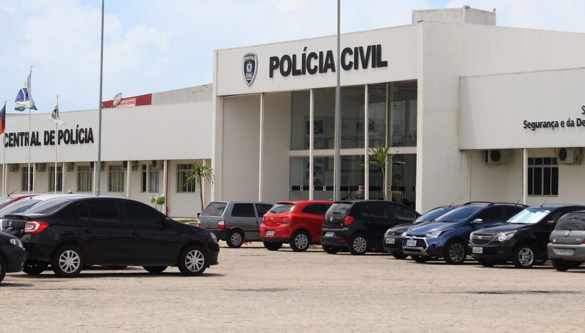 Operação contra o tráfico de drogas cumpre mandados em Cabedelo