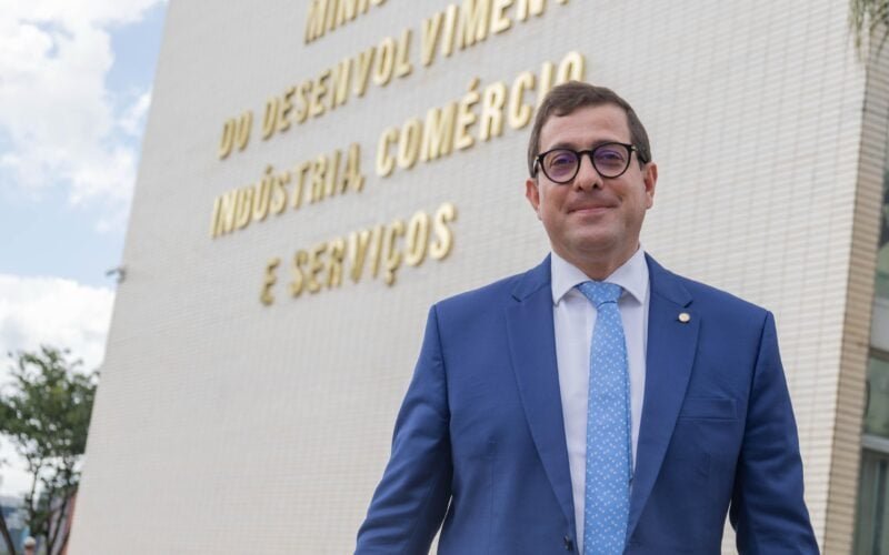 deputado paraibano e relator da proposta que pretende aumentar fundao eleitoral para as eleicoes de 2026