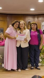fatima paulino e homenageada em solenidade na camara municipal de joao pessoa 1