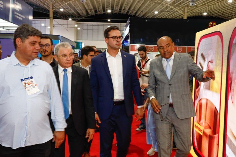 Lucas Ribeiro participa de abertura da Consuper e destaca ações do Governo que impulsionam o setor