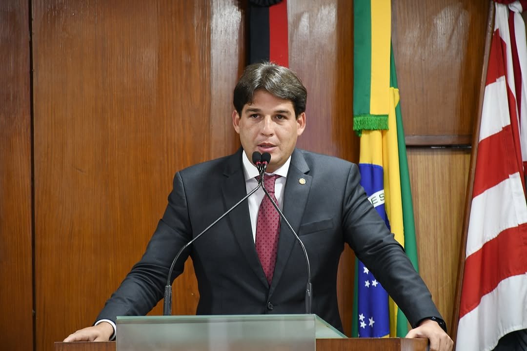 Milanez Neto reage a pressão sobre possível saída do MDB após filiação de Cícero Lucena e dispara: “não venderei minha honra”