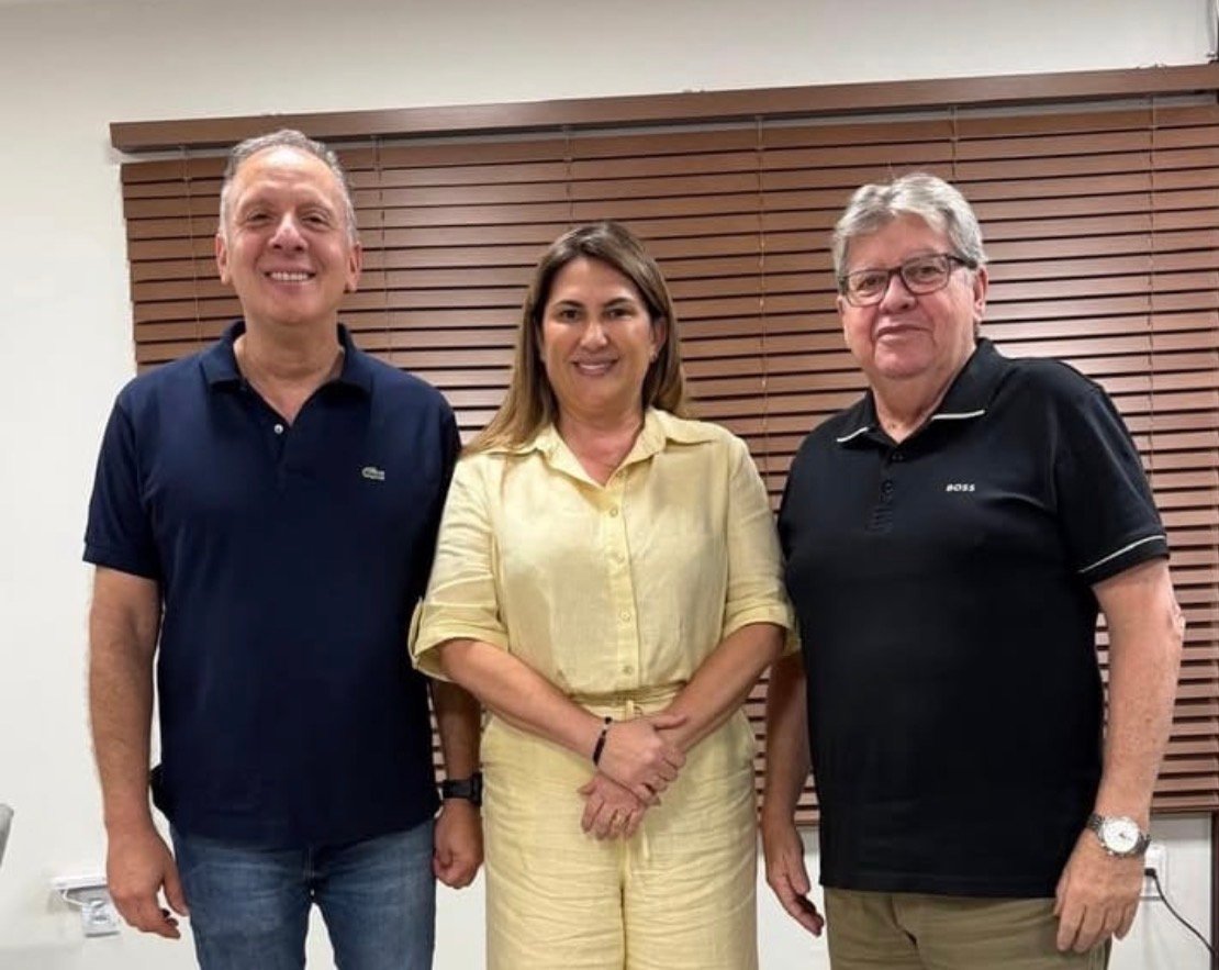 Prefeita de Cajazeiras rompe com Veneziano e declara apoio a João Azevêdo para o Senado