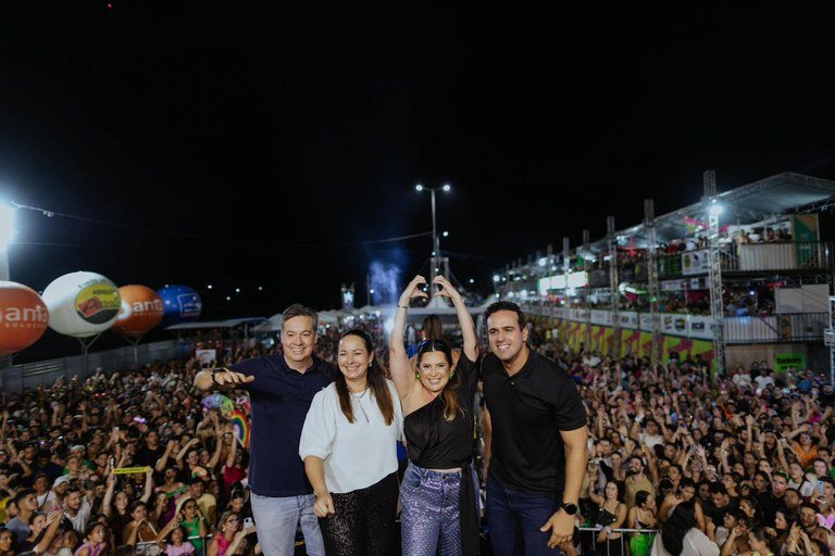 Lucas Ribeiro acompanha programação de Carnaval no Sertão e destaca apoio do Governo da Paraíba às tradições culturais