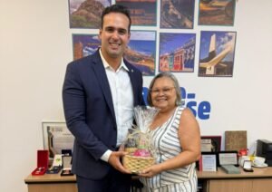 Lucas Ribeiro amplia base política com apoio da prefeita de Mari, Lucinha da Saúde