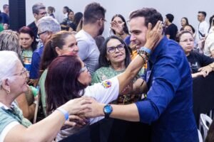 Lucas Ribeiro participa do encerramento do Crescer em Campina Grande com público recorde no Centro de Convenções 2 lucas ribeiro participa do encerramento do crescer em campina grande com publico recorde no centro de convencoes 1