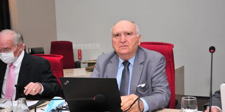 Nominando Diniz oficializa aposentadoria no TCE e descarta disputar Eleições: “sem pretensão política”